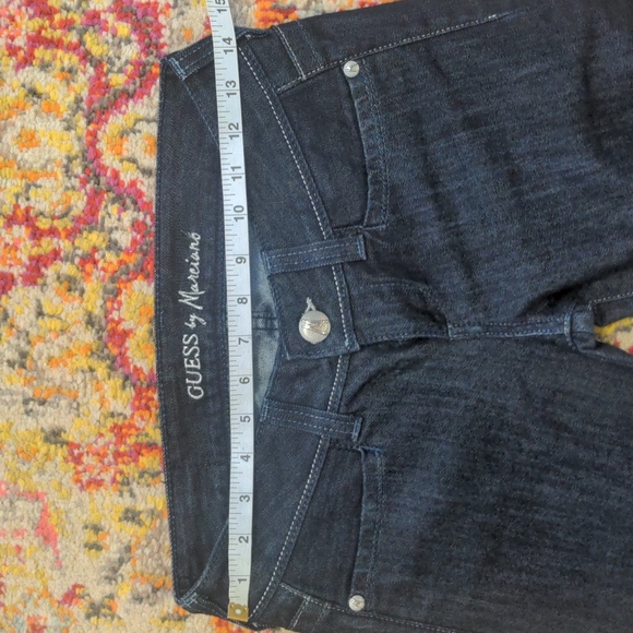Guess Jeans - Picture 5 of 6